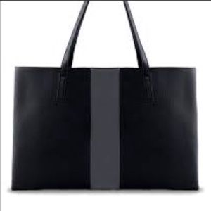 Vince Camuto Luck Tote black